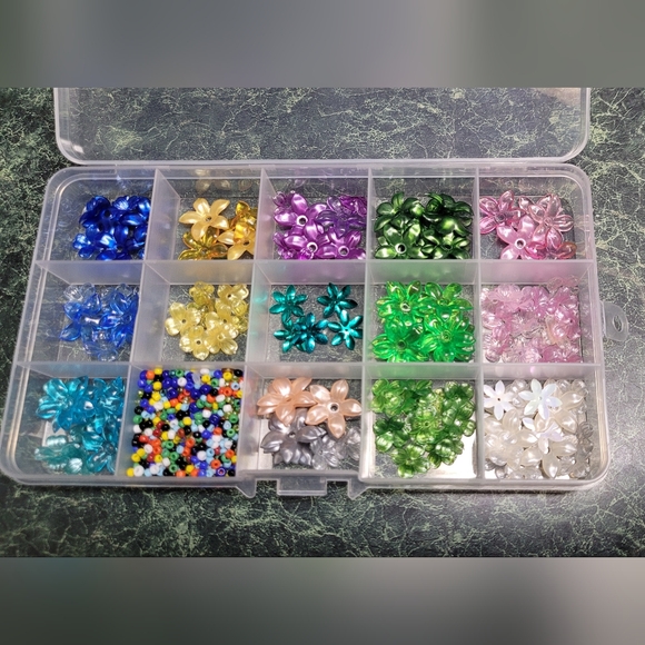 Assorted Flower Bead Collection - Picture 3 of 14